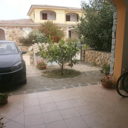 Residenza Li Fureddi Apartman *