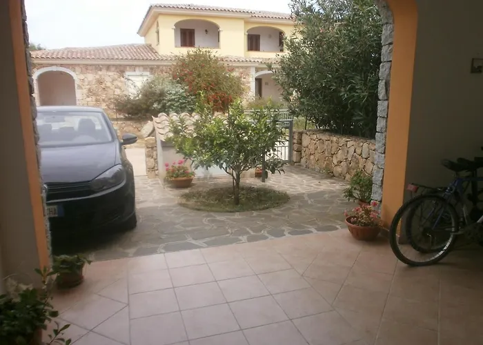Residenza Li Fureddi Apartman *